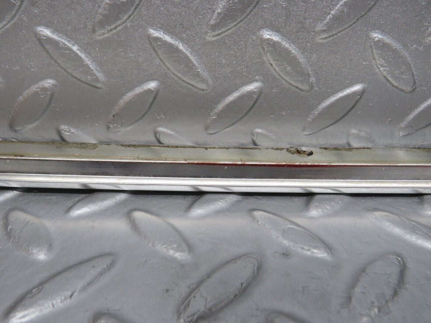40203 Mercedes-Benz R107 Hardtop Roof Chrome Right Side