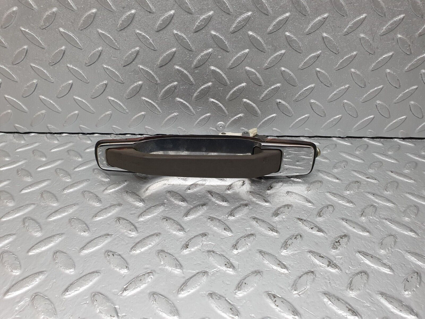 41081 Mercedes-Benz W126 300SE Rear Right Exterior Door Handle