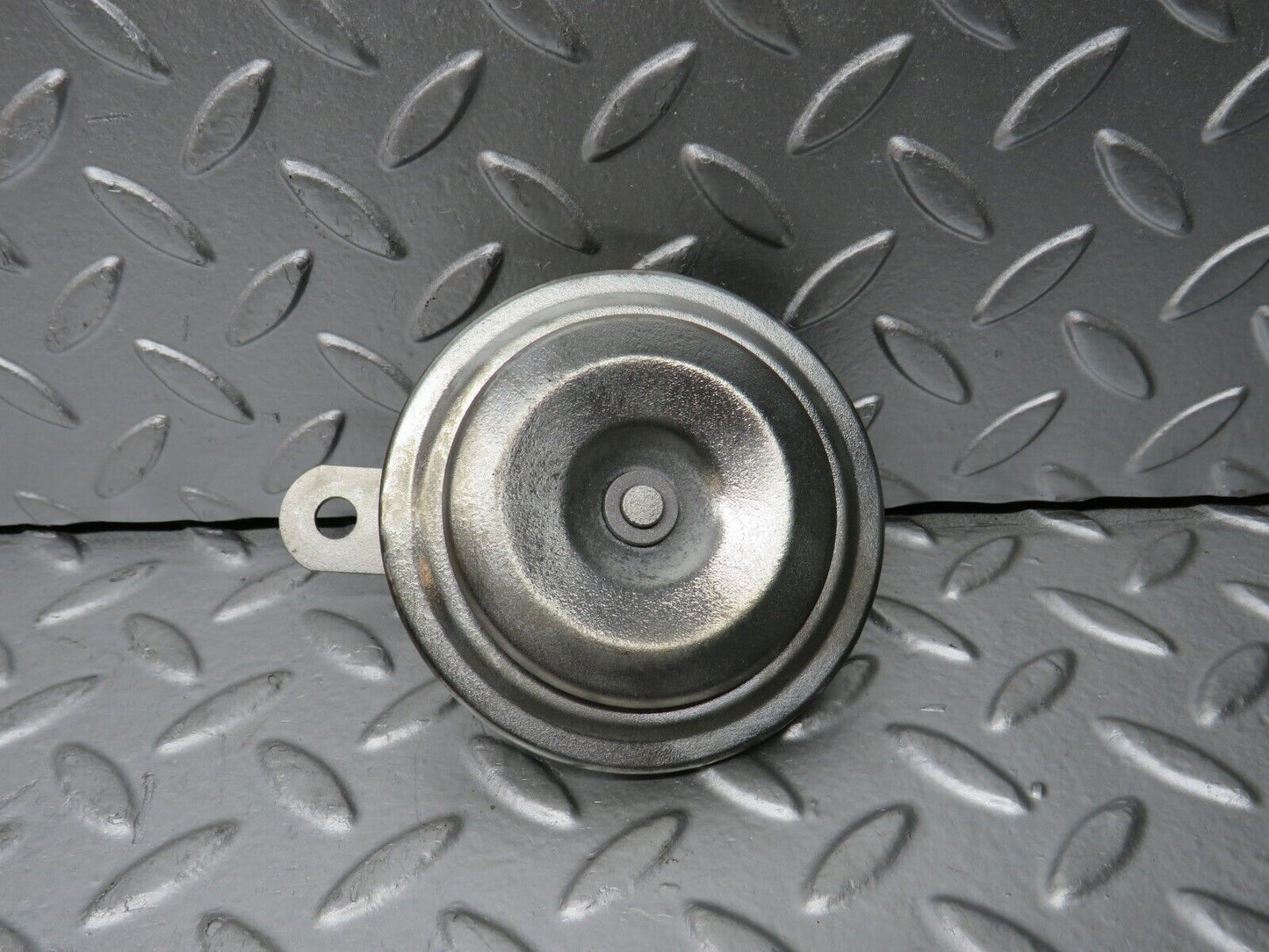 30312 Mercedes-Benz W124 230E Horn Bosch CH2001