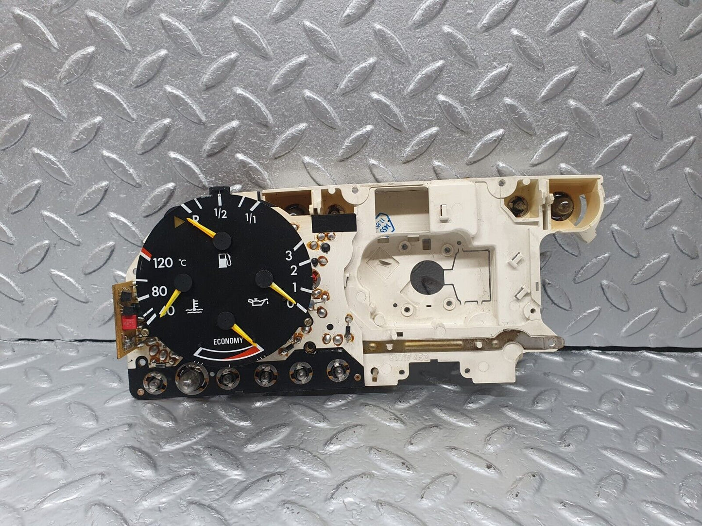42866 Mercedes-Benz W201 190 Instrument Cluster Fuel Temp Oil Gauge 0005424723 2015423701