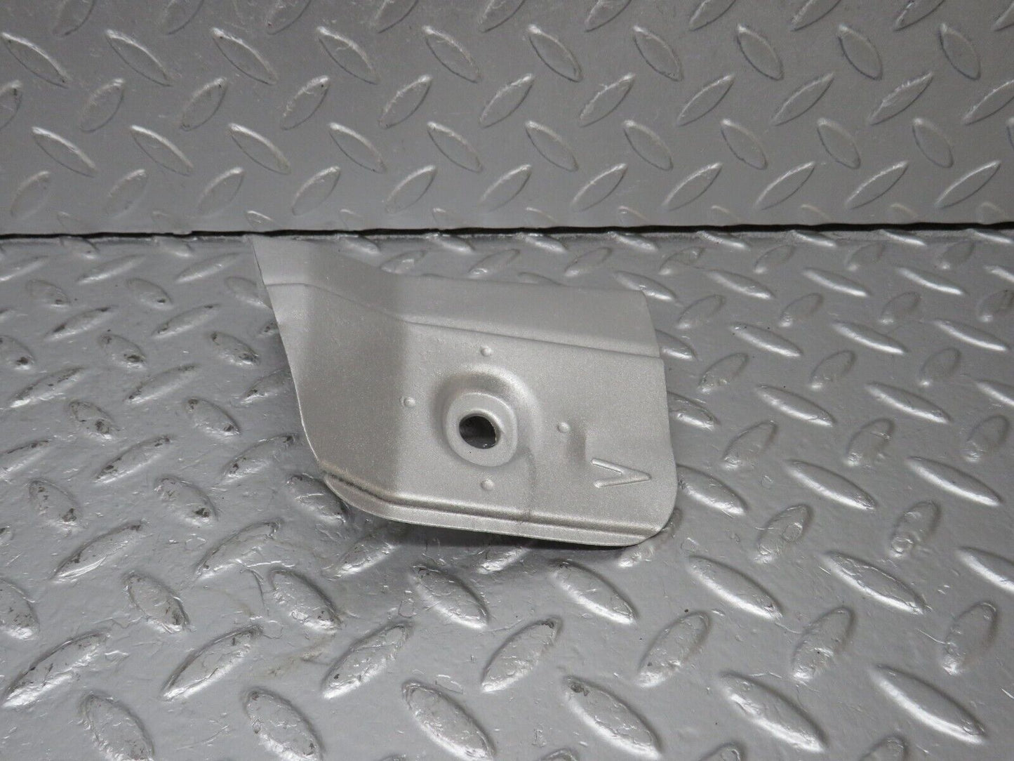 40580 Mercedes-Benz W123 300D Right Engine Mount Bracket Heat Shield