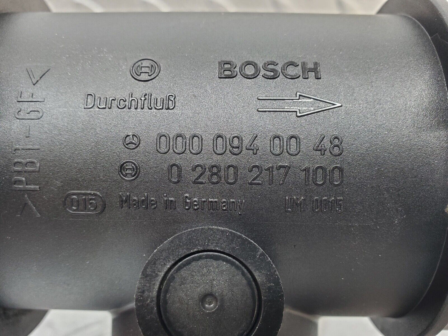 44648 Mercedes-Benz W124 220E Air Flow Mass Meter Sensor Bosch 0000940048