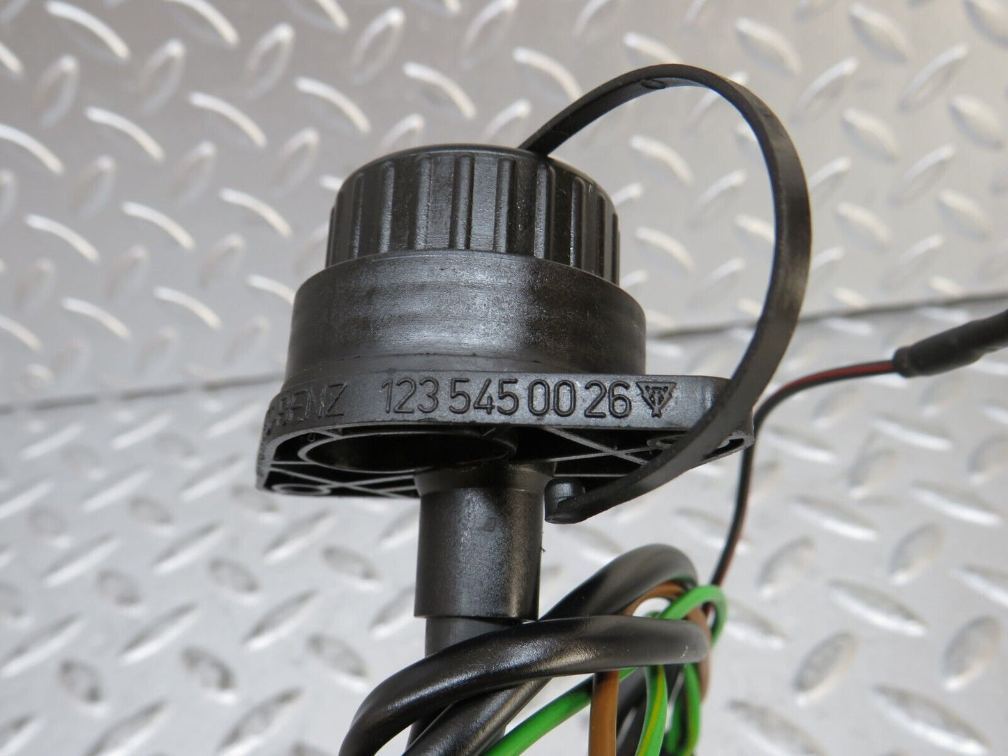 27155 Mercedes-Benz W123 280E Diagnostic Connector 1235450026