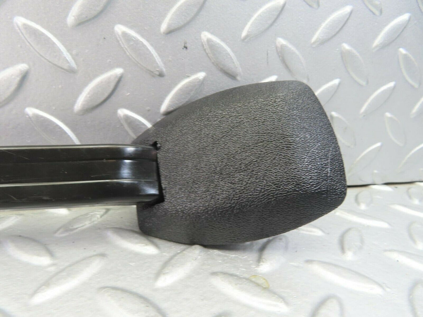 10369 Mercedes-Benz W201 190E Right Seat Belt Runner With Cover