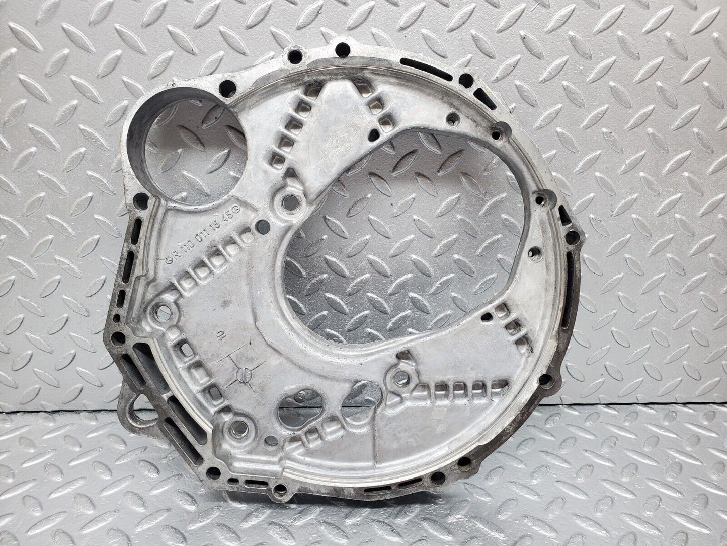 45452 Mercedes-Benz 280E M110.988 Gearbox Flange 1100111545