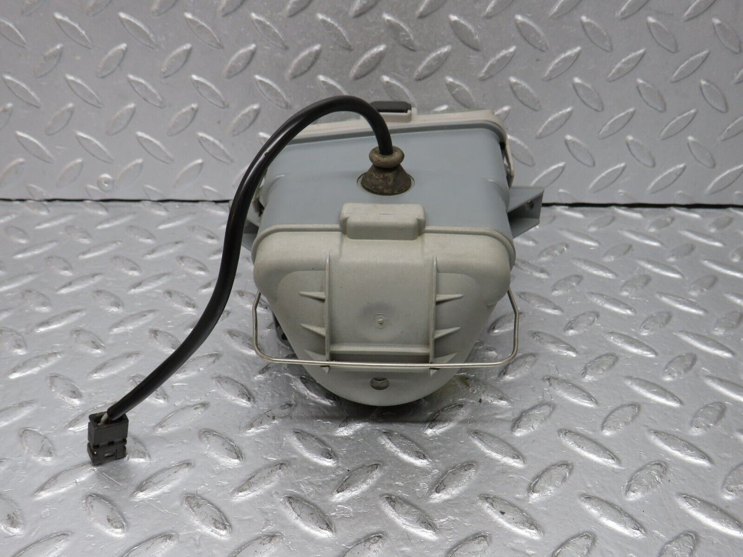 38464 Mercedes-Benz R129 280SL Coupe Front Right Fog Light Bosch 0305120002 1298200256 1305621246