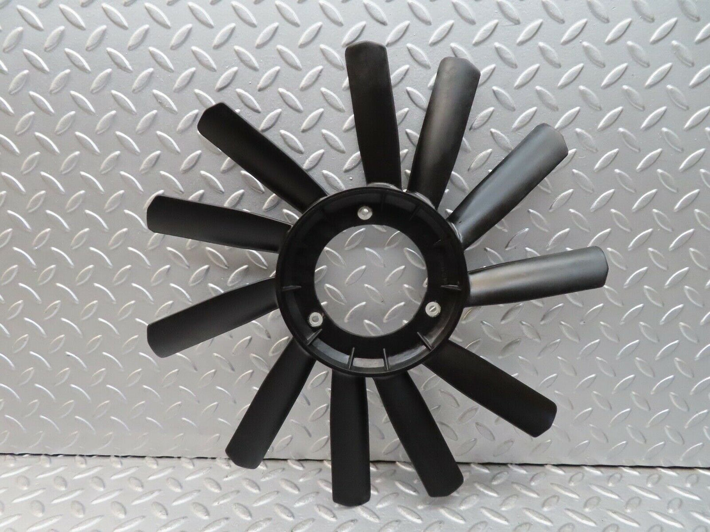 16841 Mercedes-Benz C123 280CE Coupe Engine Cooling Fan 1102000123