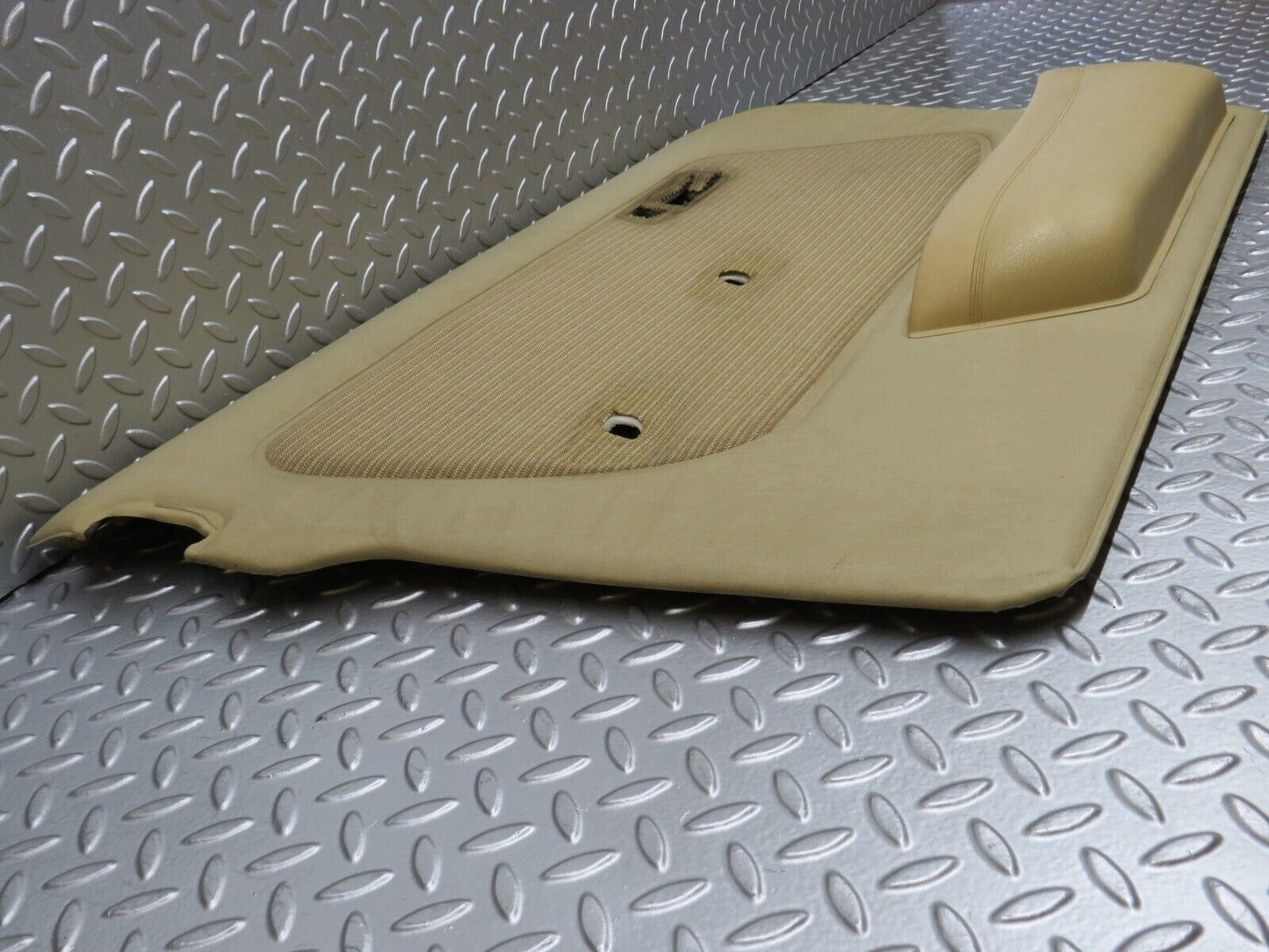 29616 Mercedes-Benz W123 230E Front Left Door Card Beige