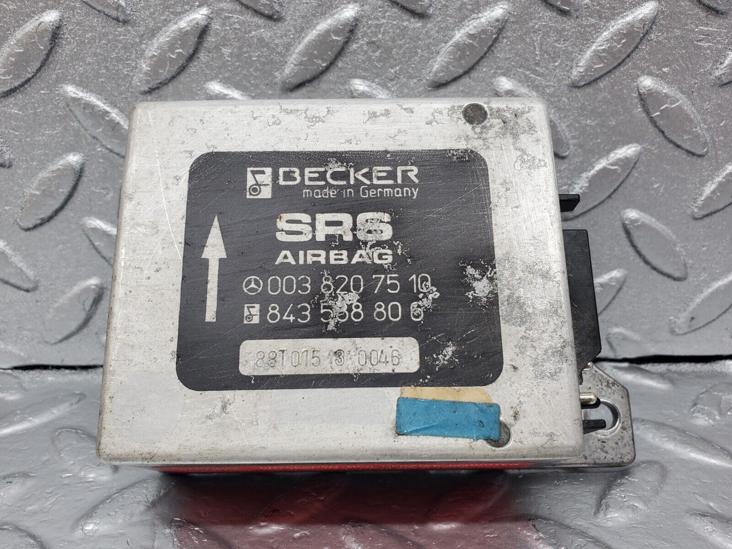 45648 Mercedes-Benz W126 420SE Crash Sensor Bosch 0038207510