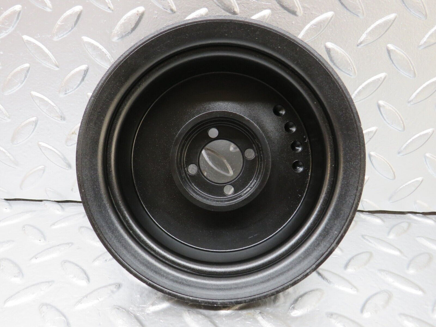 25499 Mercedes-Benz W123 200 Water Pump Pulley