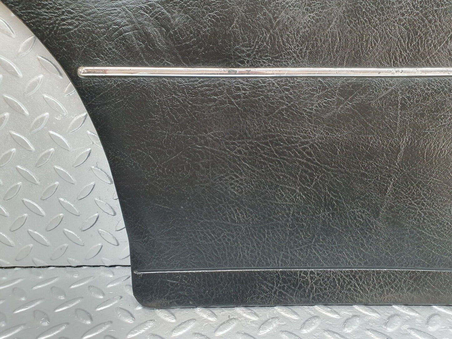 43322 Mercedes-Benz W108 280SE Rear Left Door Card Black