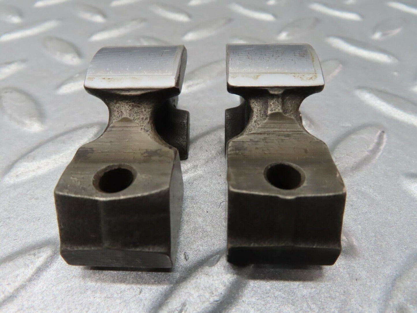 16747 Mercedes-Benz C107 380SLC Valve Rocker Arm