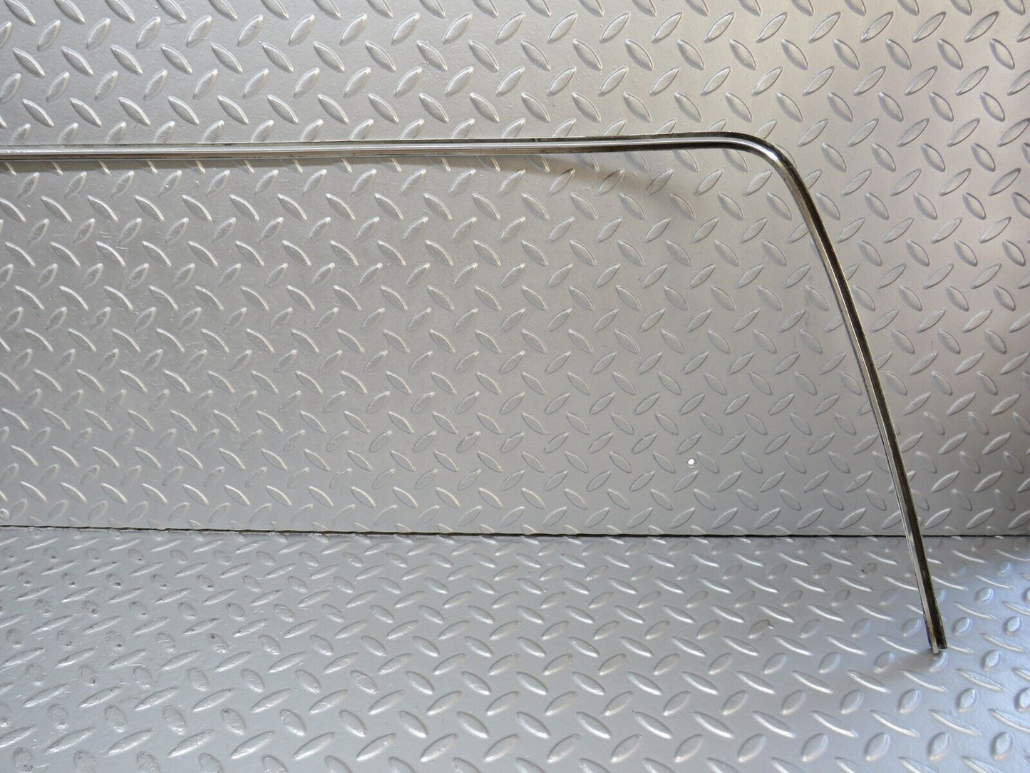40491 Mercedes-Benz W110 230 Front Windscreen Chrome Frame