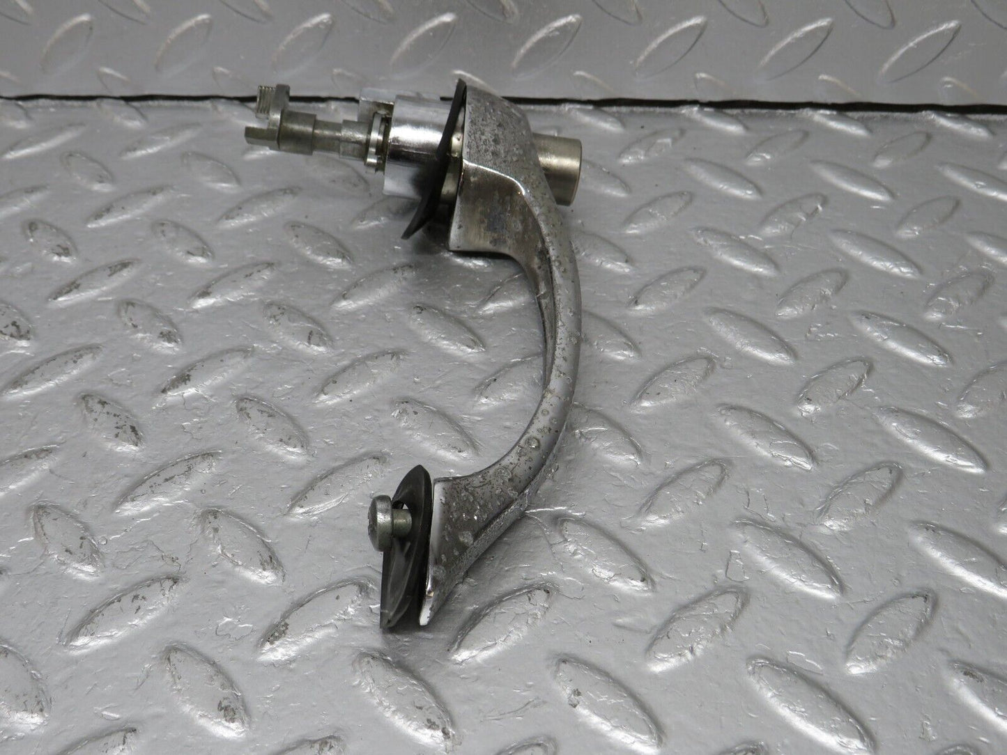 40279 Mercedes-Benz W110 230 Front Left Door Exterior Handle No Key