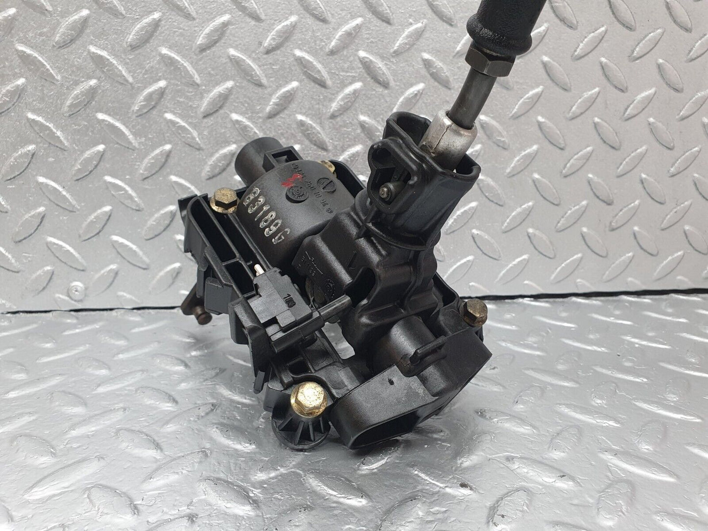 42863 Mercedes-Benz W201 190 2.0L Manual Gear Selector 1242670140 1242601094 2012670480