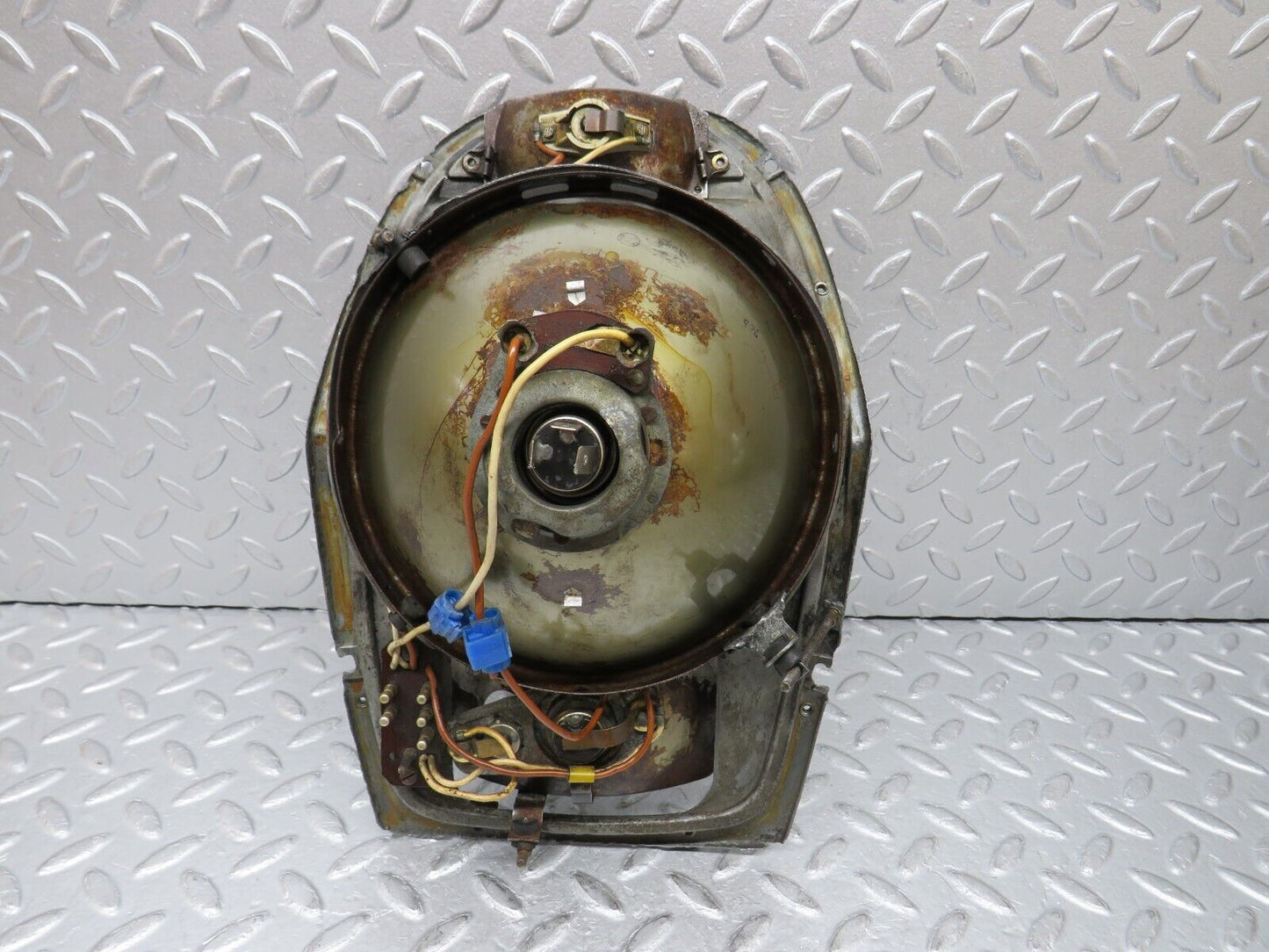 35863 Mercedes-Benz W108 Headlight Bosch 1305630023