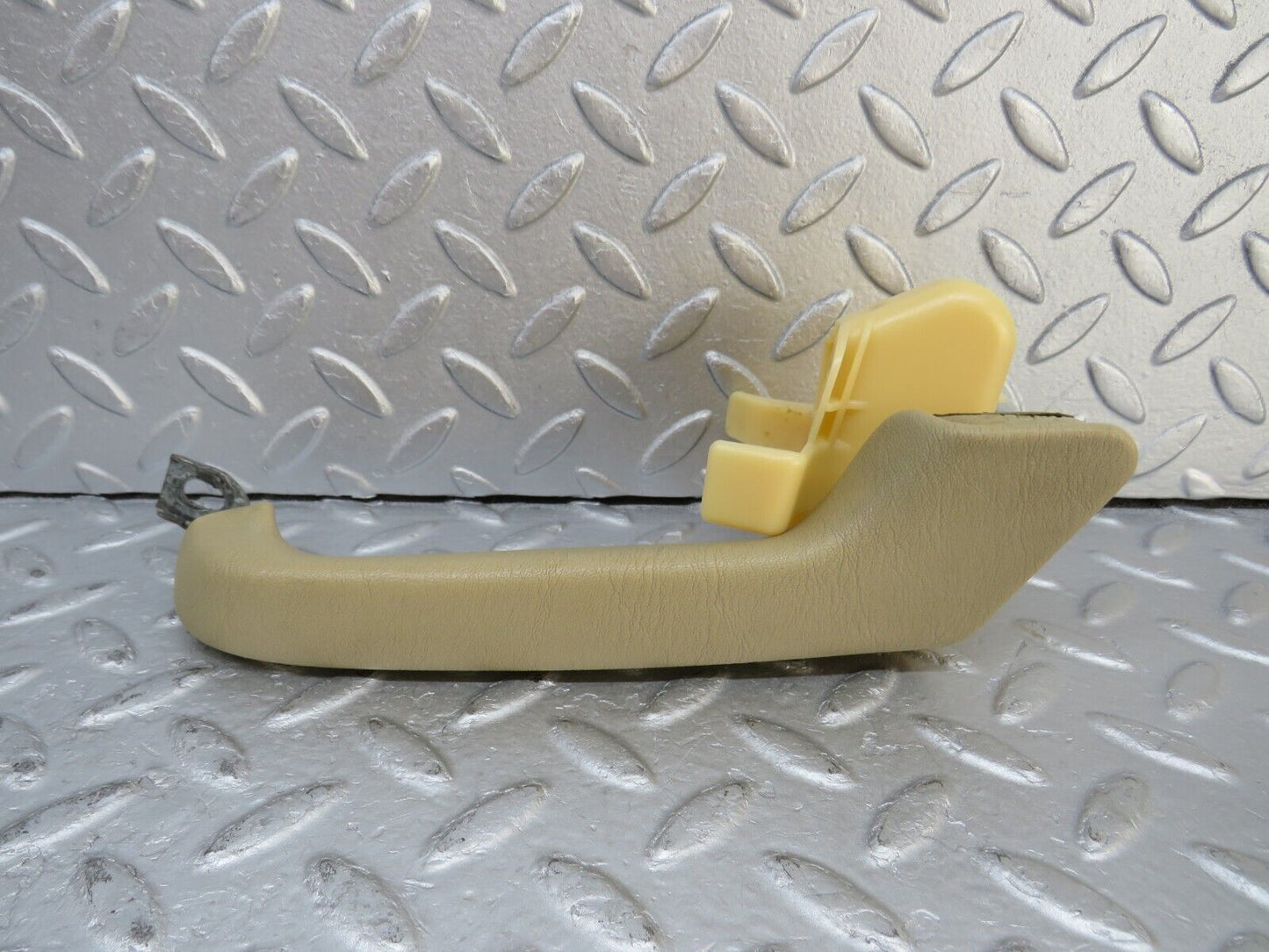 36723 Mercedes-Benz W201 190E 2.0L Interior Door Handle Beige Right 2018100451 2017200228