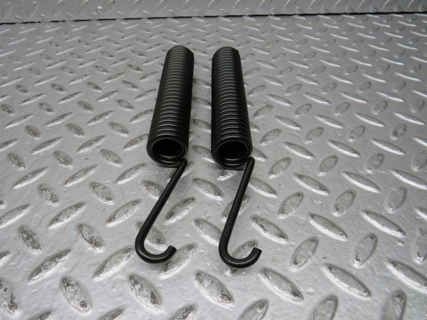 28763 Mercedes-Benz W123 230E Bonnet Hinge Spring Pair