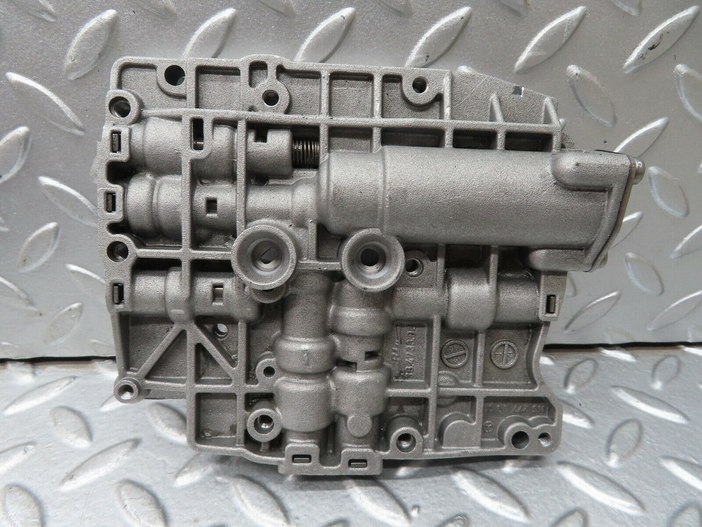 19769 Mercedes-Benz W123 722.122 Automatic Gearbox Valve Body 1162770901