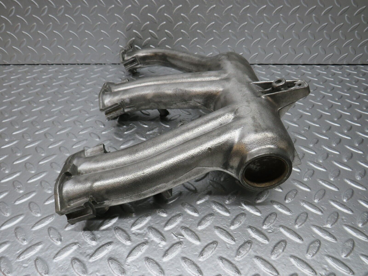 32921 Mercedes-Benz W123 300D Intake Manifold 6171410701