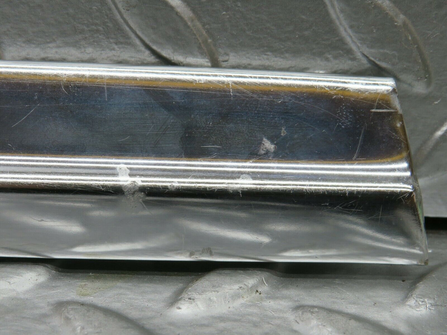 22740 Mercedes-Benz C107 450SLC Coupe Rear Left Window Chrome Trim