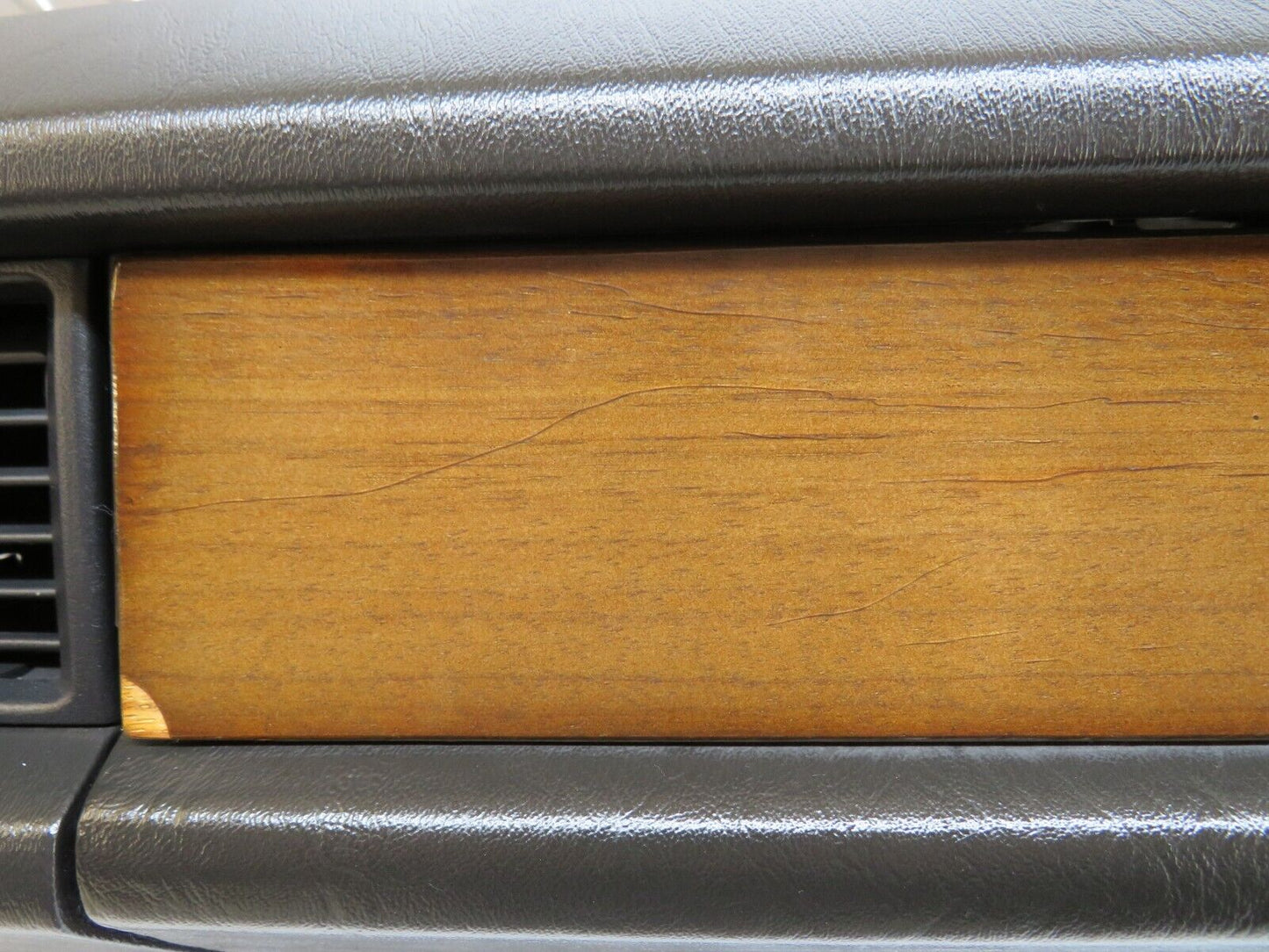 36490 Mercedes-Benz W201 190E 2.0L Dashboard Black