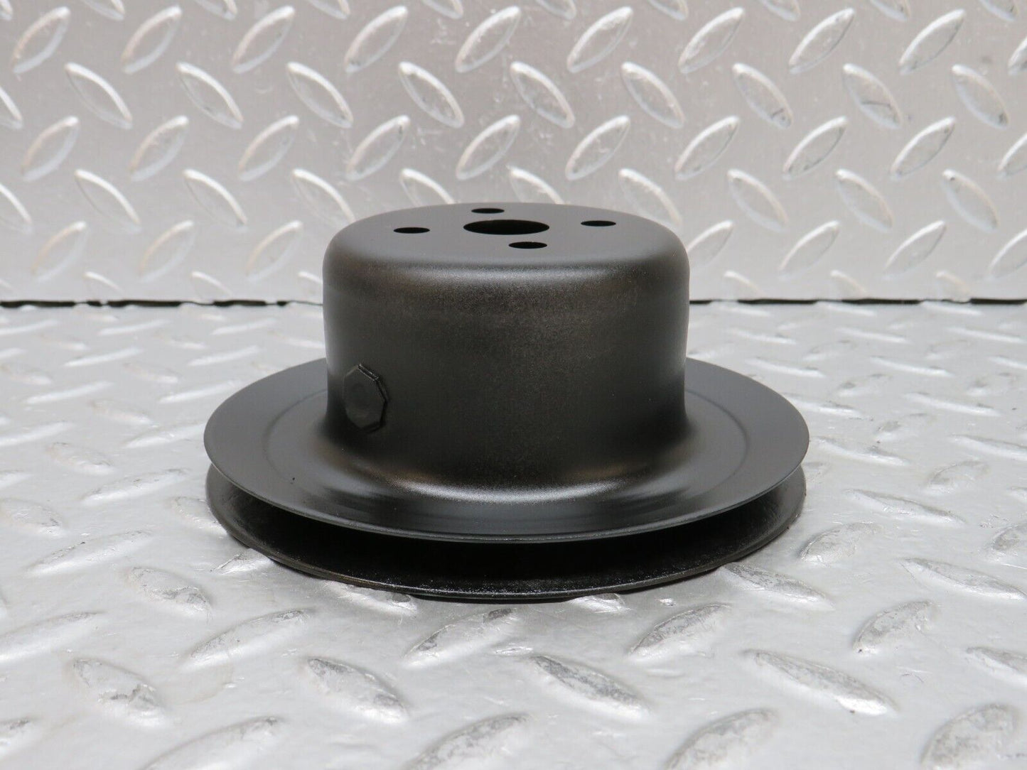 27906 Mercedes-Benz W123 280E Water Pump Pulley 1102051410