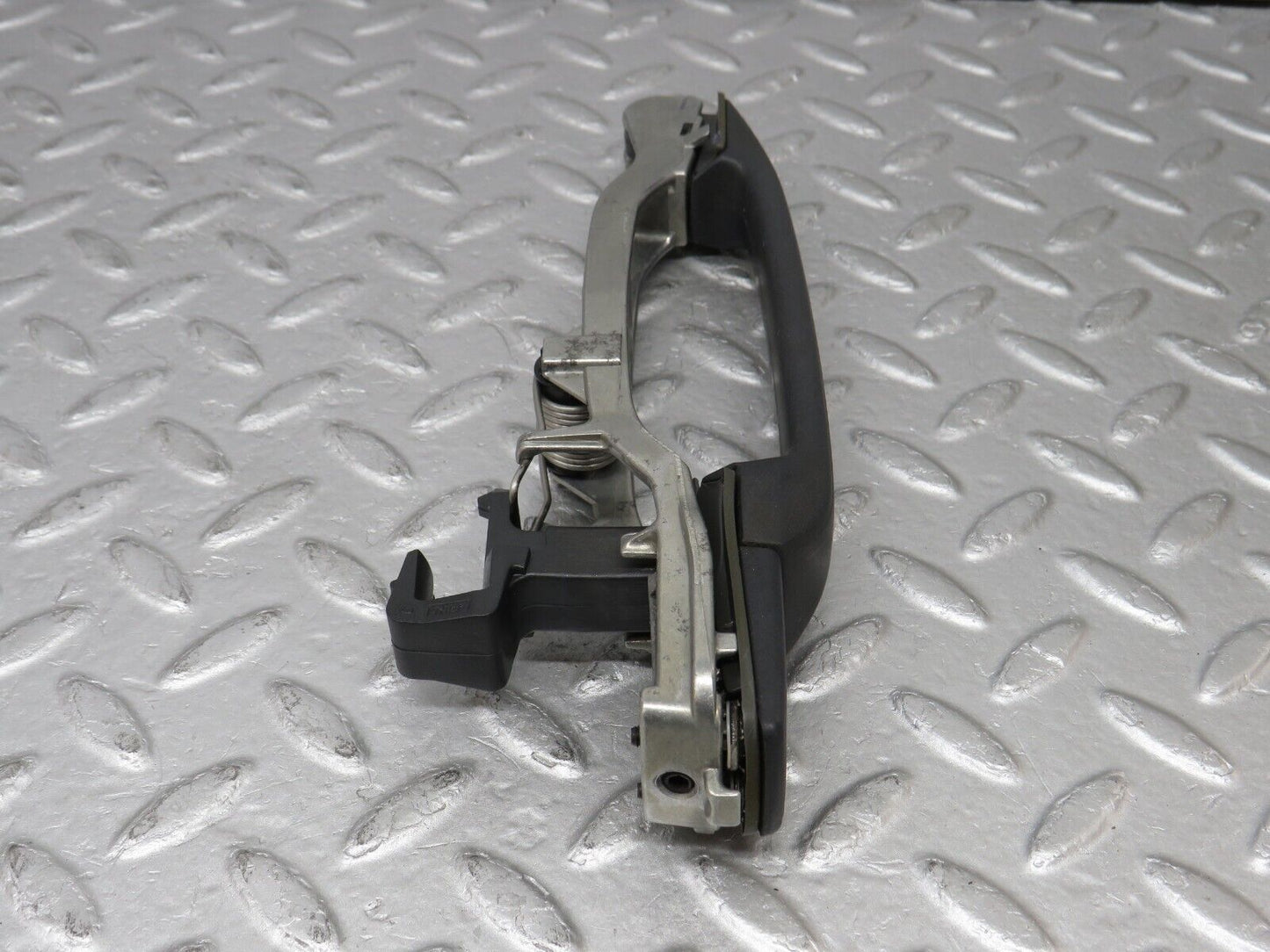 36629 Mercedes-Benz W201 190E 2.0L Exterior Door Handle Rear Right