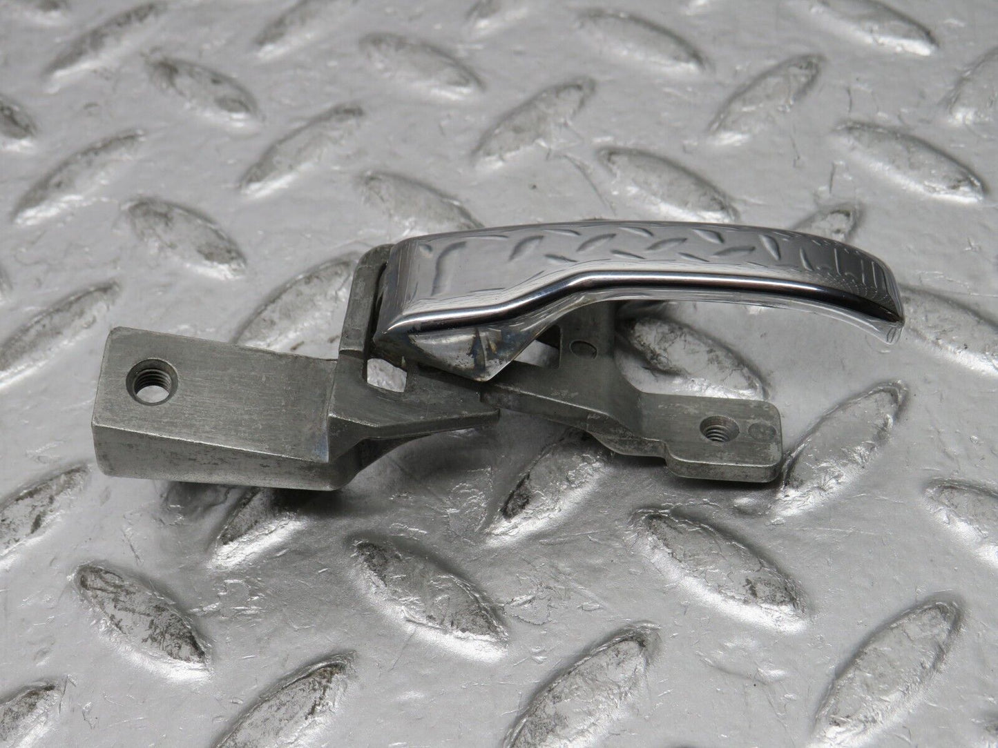 0547 Mercedes-Benz W123 230E Right Interior Door Handle 1237600261