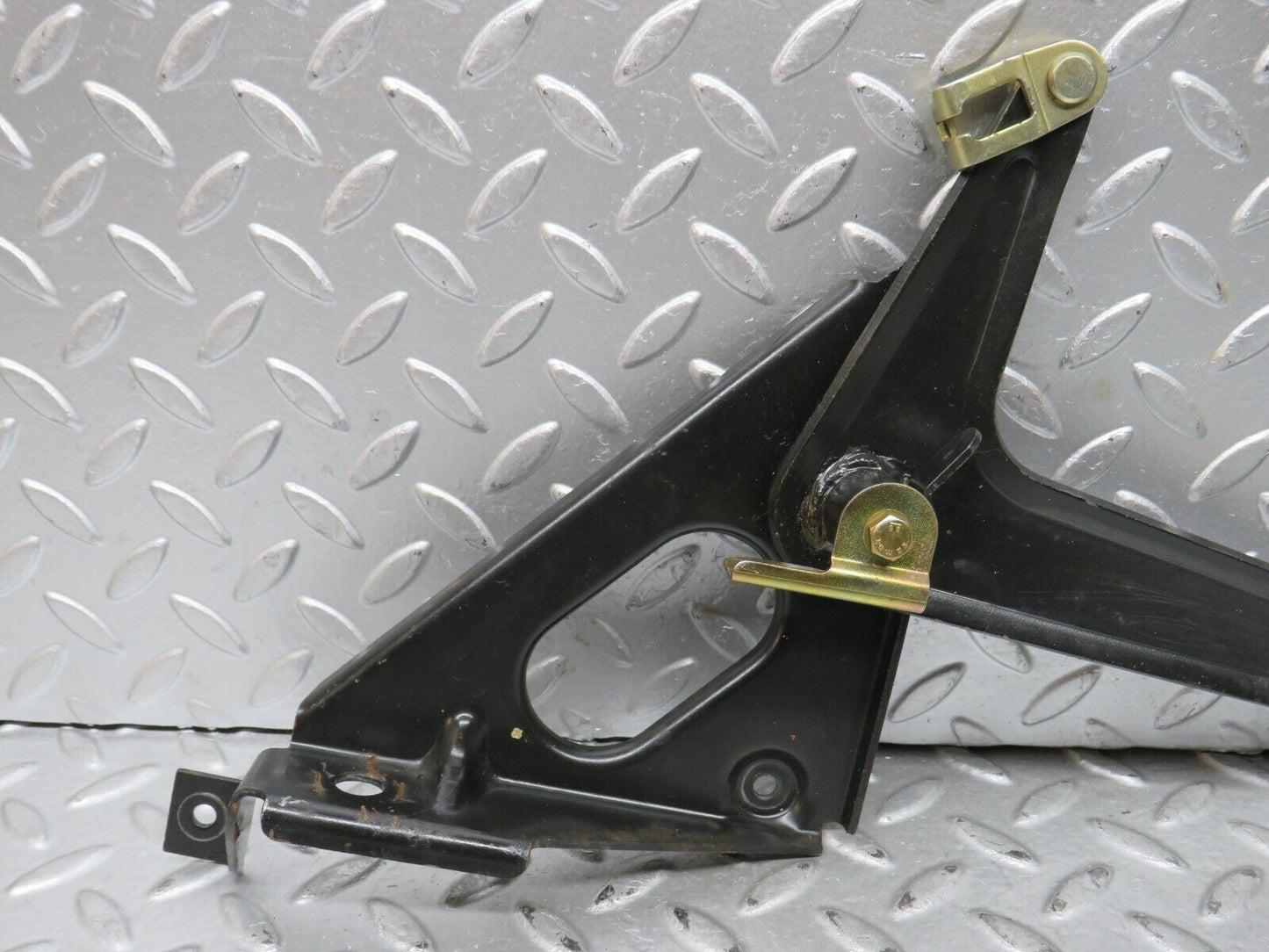 28859 Mercedes-Benz W123 230E Handbrake Regulator