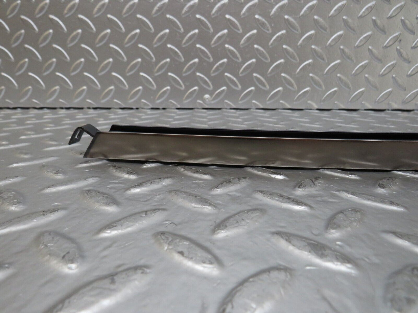 25225 Mercedes-Benz W201 190D Rear Left Door Window Channel