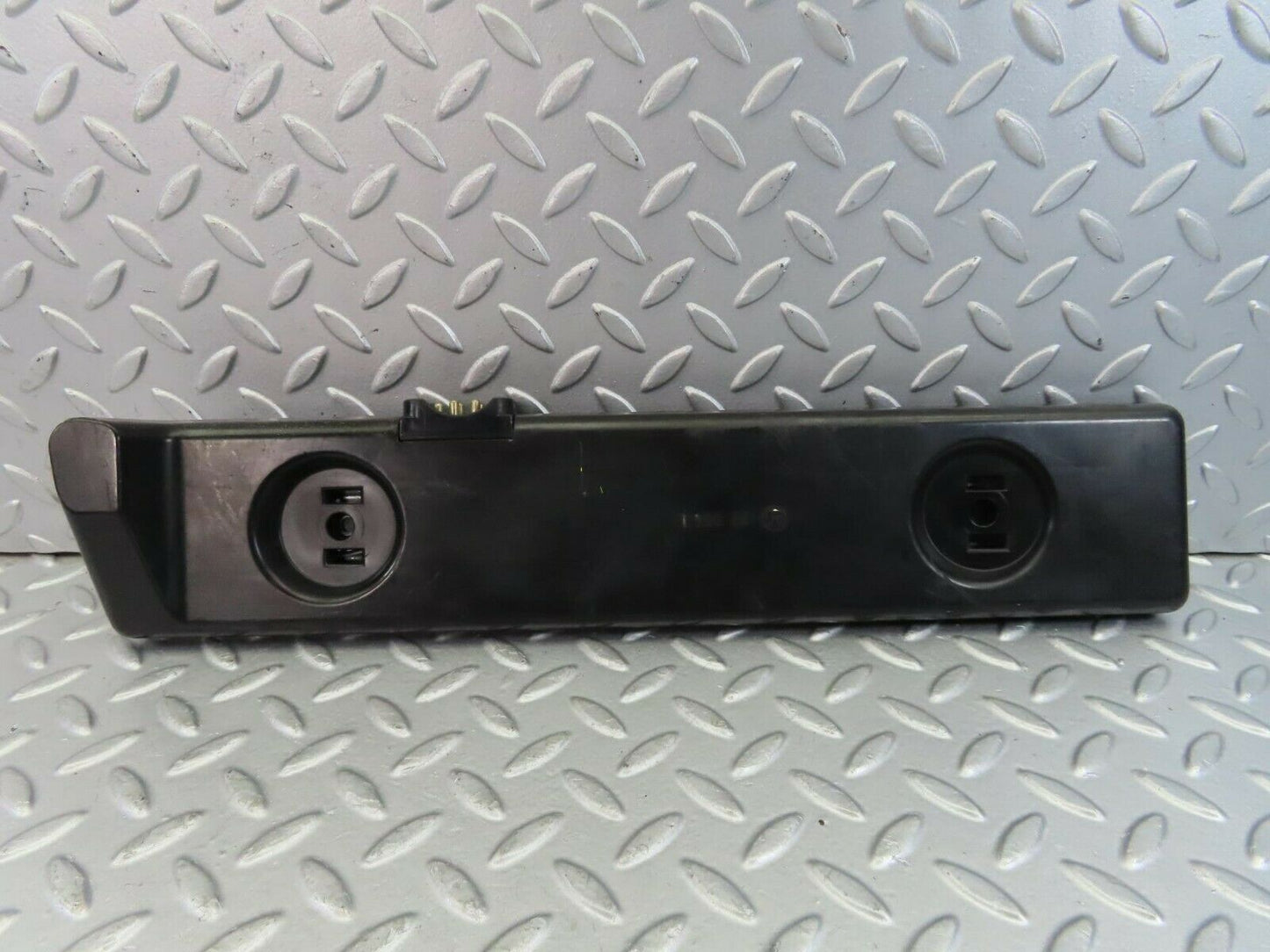9038 Mercedes-Benz W123 Tail Light Bulb Holder Left