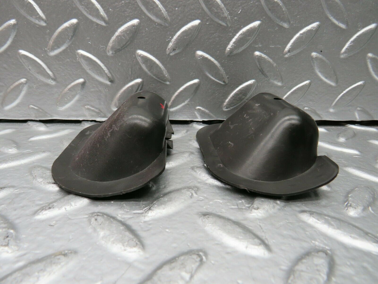 22624 Mercedes-Benz C124 E220 Washer Nozzle Cover Pair 1248890325 1248890425
