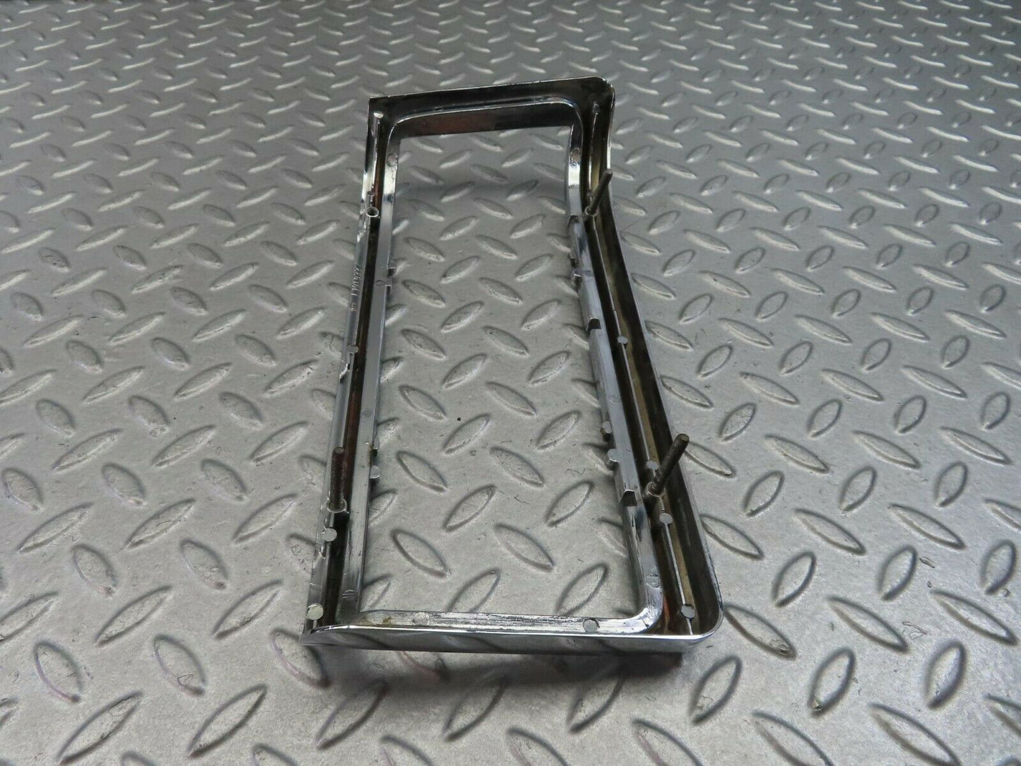 8486 Mercedes-Benz W115 Tail Light Chrome Frame Left Side