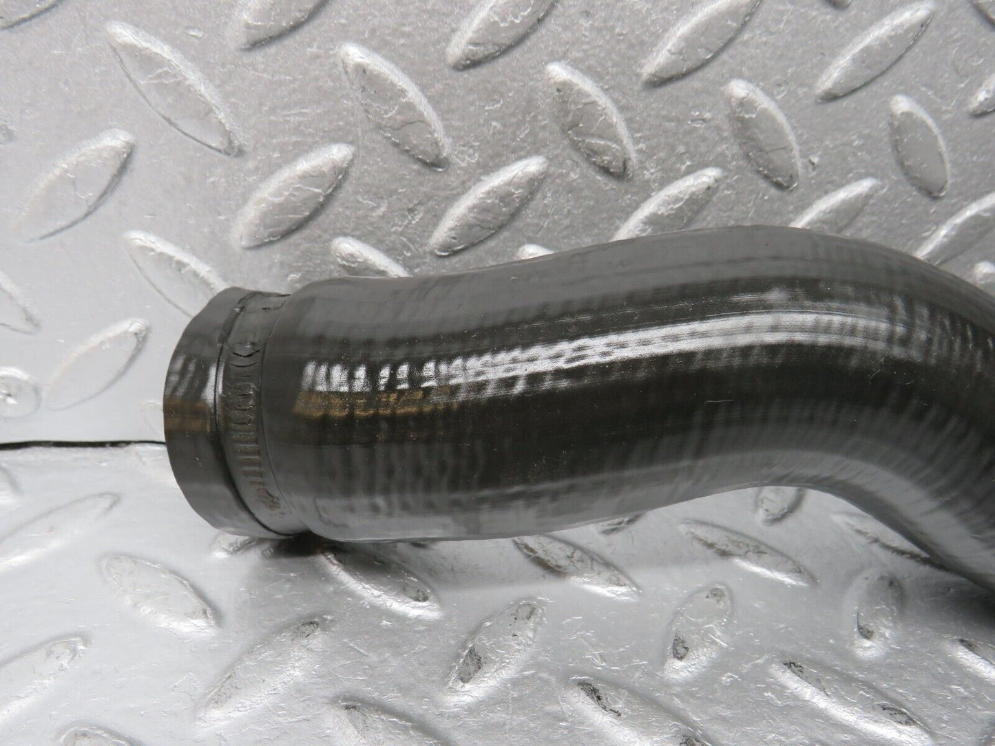 39177 Mercedes-Benz R107 500SL Radiator Hose Pipe 1075011262
