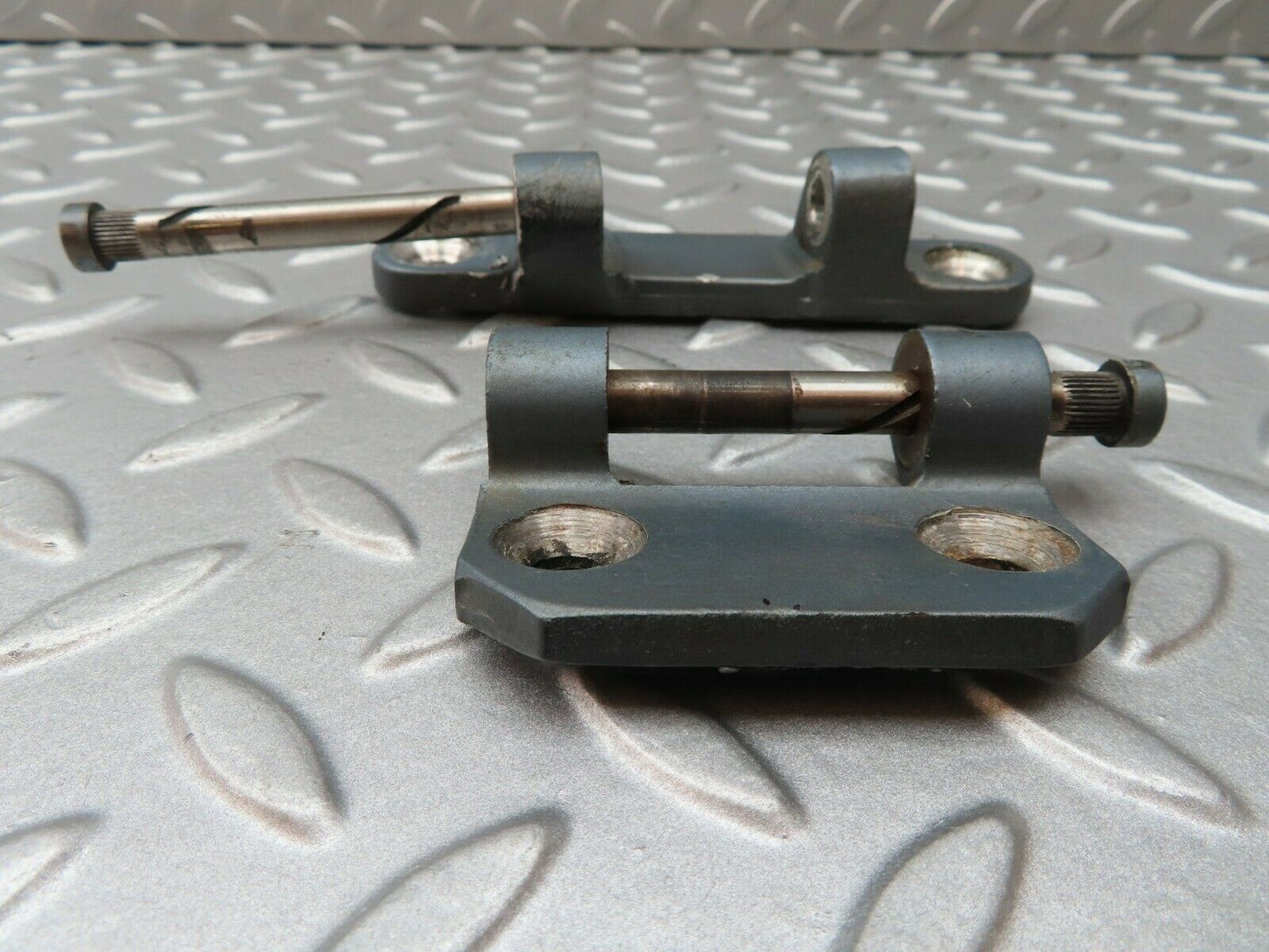 4105 Mercedes-Benz W108 280SE Door Hinges Front Right