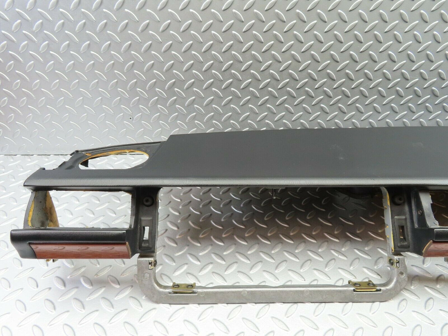 6614 Mercedes-Benz S124 E220 Wagon Dashboard Black