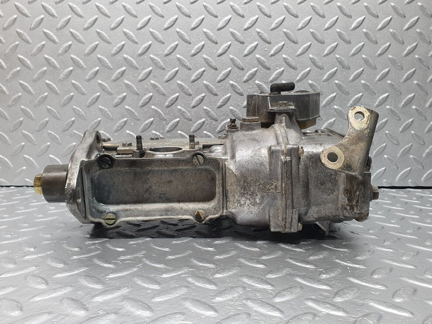 40862 Mercedes-Benz W123 300D Diesel Fuel Injection Pump Bosch 0112466193 6170702901