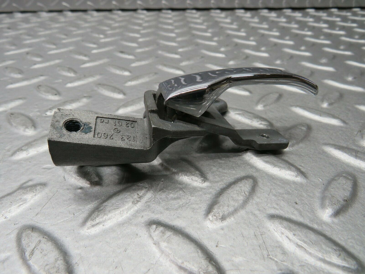 21978 Mercedes-Benz S123 280TE Rear Right Interior Door Handle 1237600261