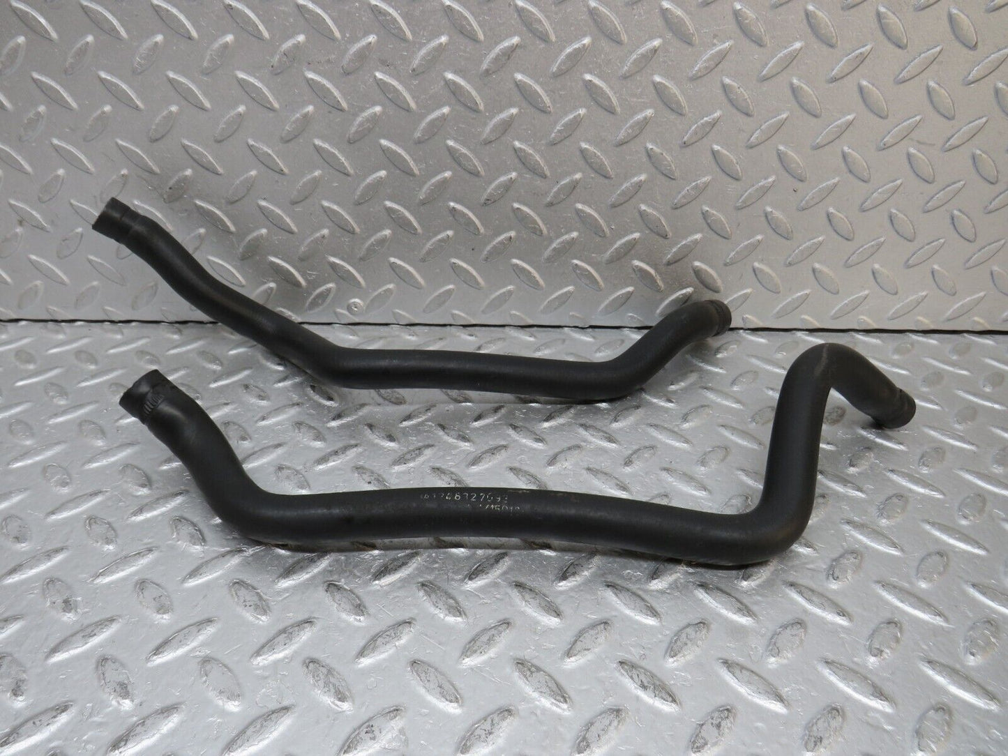 37975 Mercedes-Benz A124 320E Cabriolet Heater Hose Pipe Pair 1248327093