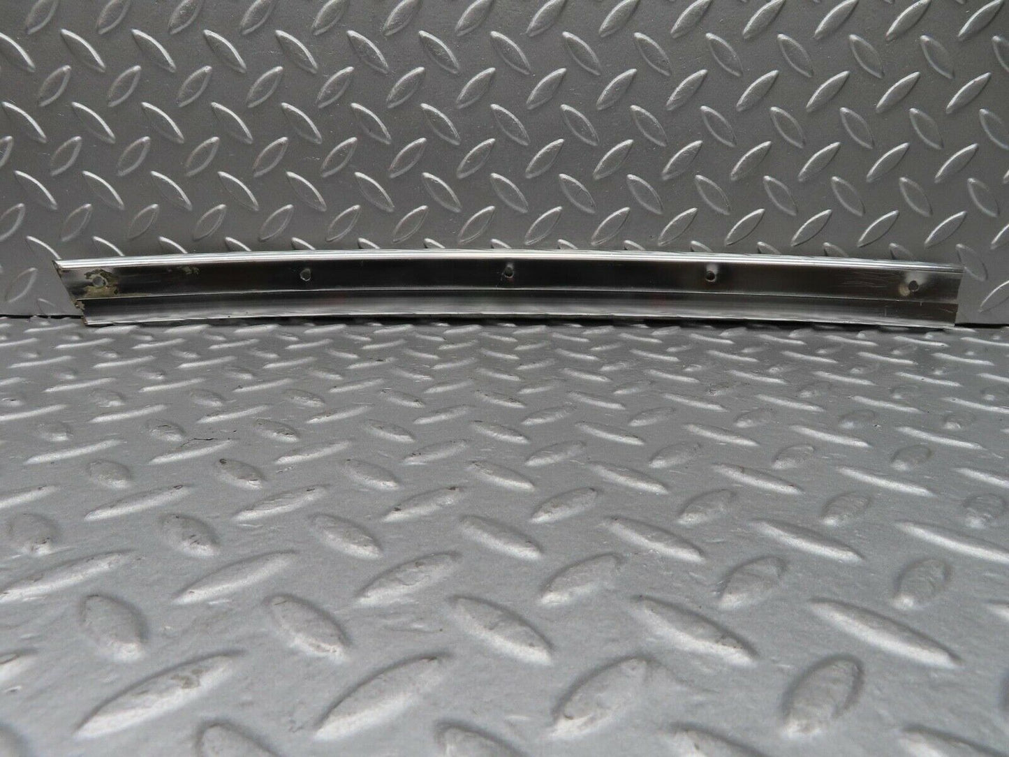 14090 Mercedes-Benz C107 280SLC Roof Chrome Moulding Trim Left Side