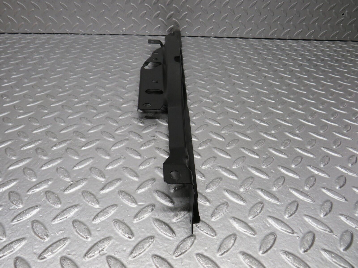 38011 Mercedes-Benz A124 320E Cabriolet Rear Left Window Channel Support