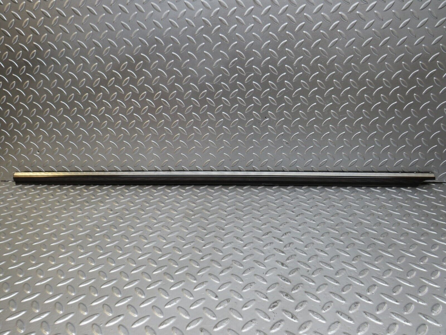 24886 Mercedes-Benz W140 SEL320 LWB Rear Right Door Moulding Trim