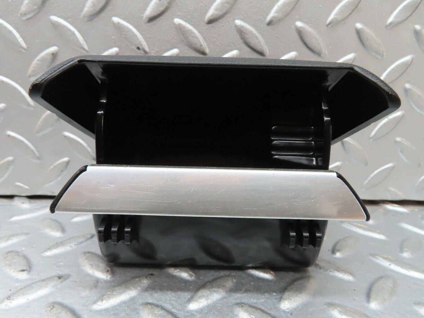 19146 Mercedes-Benz W123 300D Rear Door Ashtray Black