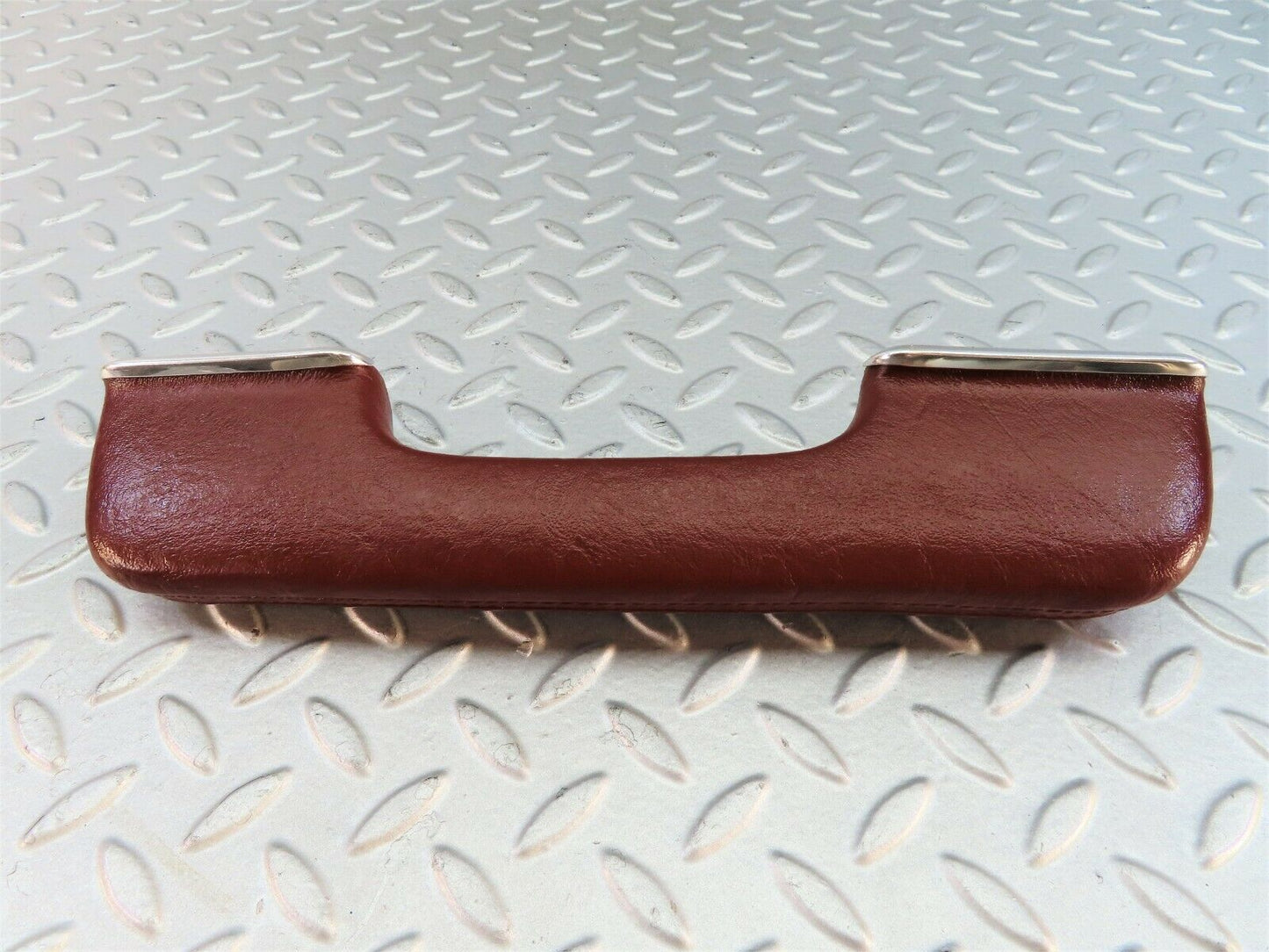 7585 Mercedes-Benz S123 230TE Wagon Interior Door Handle Rear Right 1239702001