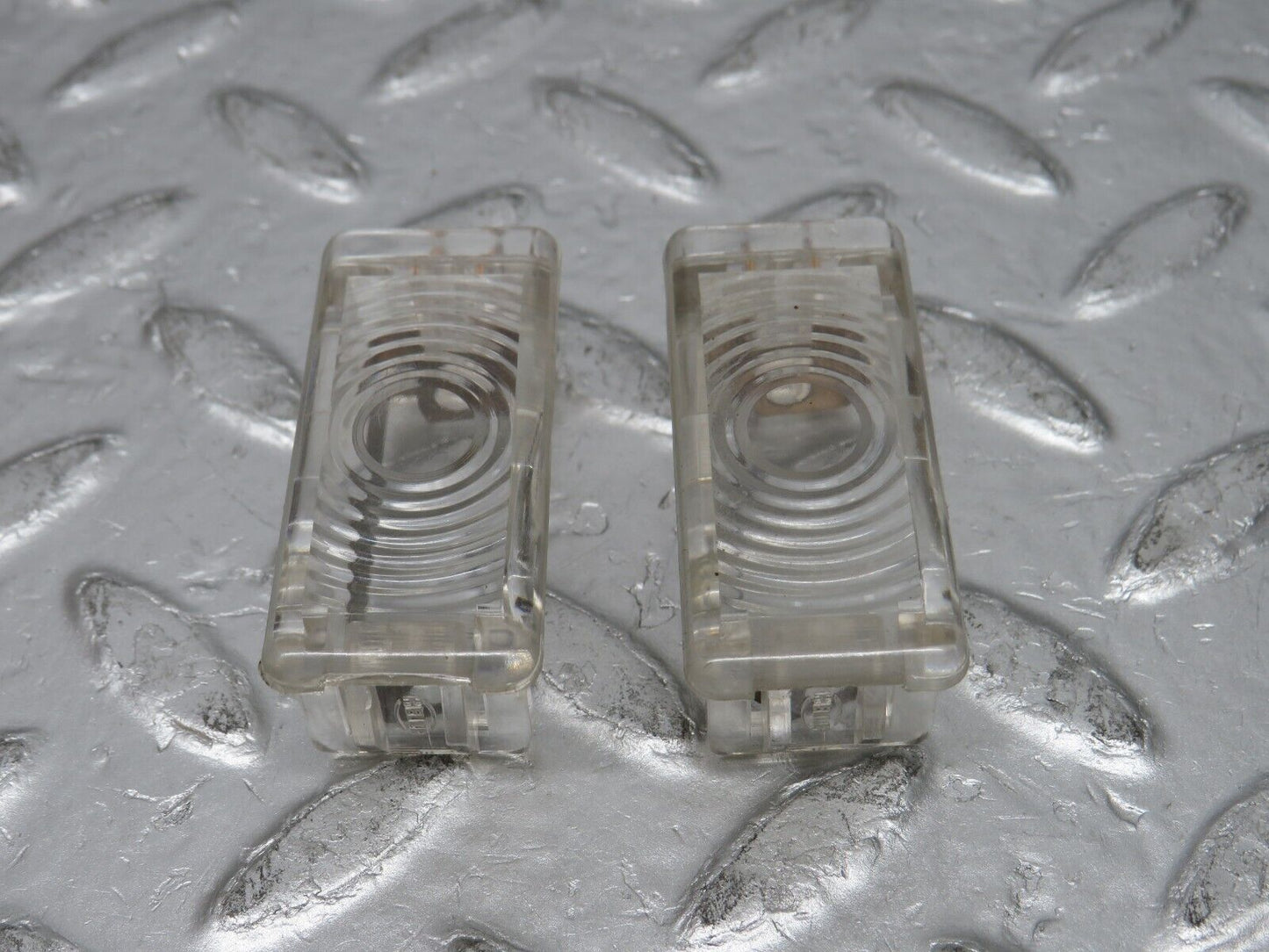 32465 Mercedes-Benz S124 300TE Wagon Under Dash Footwell Light 1248200401