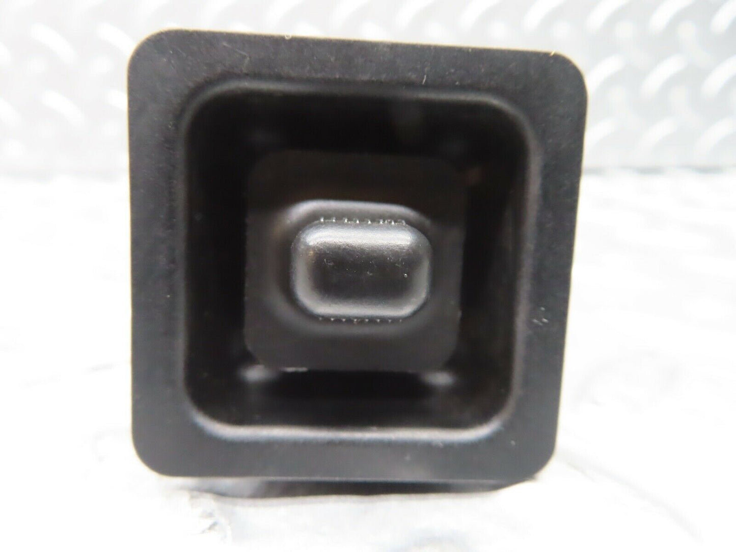 21155 Mercedes-Benz W123 230E Mirror Control Switch 2018200610