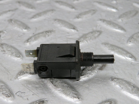 26205 Mercedes-Benz W116 450SE Door Contact Switch 0008212852