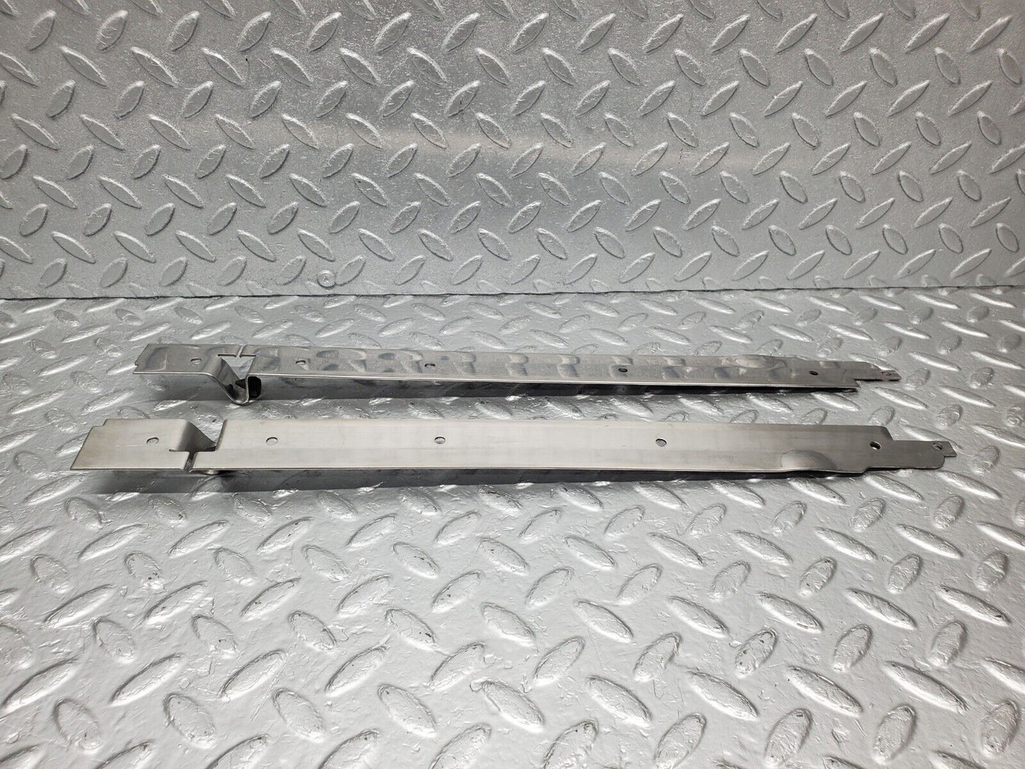 46678 Mercedes-Benz C123 280CE Coupe Sunroof Chrome Trim