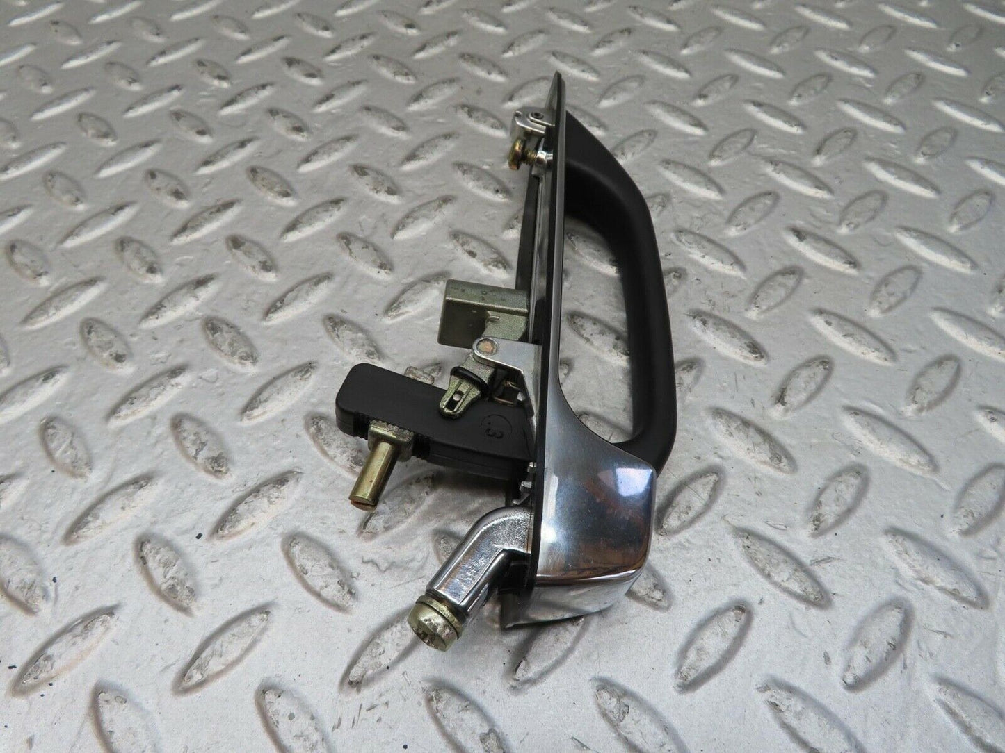 7024 Mercedes-Benz W123 230E Rear Exterior Door Handle 1237600359